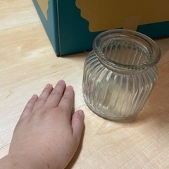 ガラスのキャニスター2個の画像