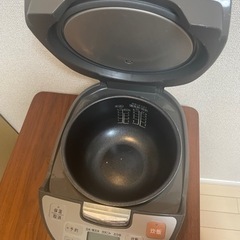 炊飯器の画像