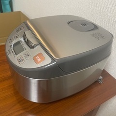 炊飯器の画像