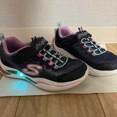お話中　美品スケッチャーズ　光る　スニーカー　19cm
