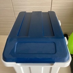 ゴミ箱の画像