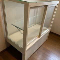 【お渡し予定者決定しました。】引取限定、日時限定　ガラスケース　飾り棚　アンティーク　レトロの画像