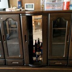 譲渡先決まりました　無料で差し上げます　洋酒棚