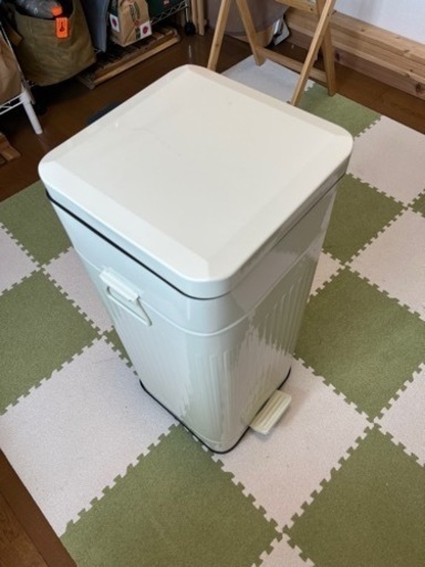 可愛いゴミ箱　1000円！