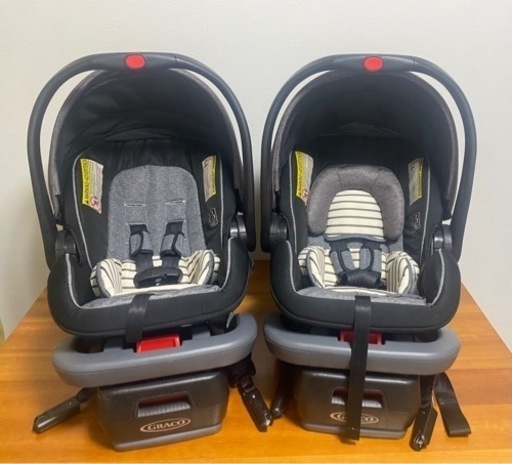 双子ちゃんに！チャイルドシート2個セット