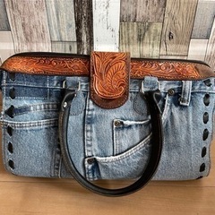 【美品】レザーとデニムコラボの2wayバックの画像