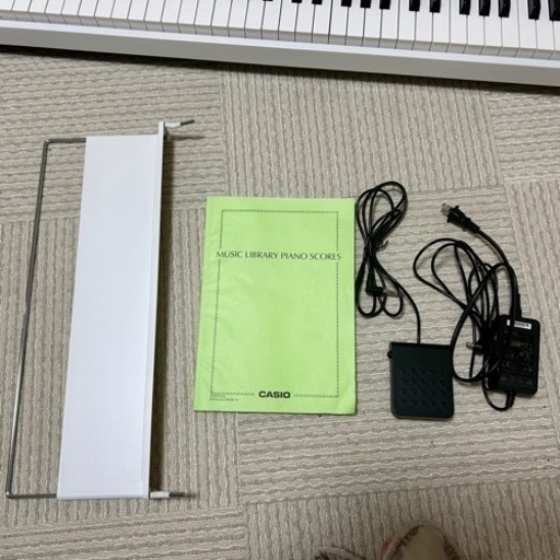 CASIO電子ピアノ　PX-S1000WE