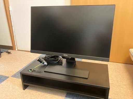 PCモニターとモニター台のセット