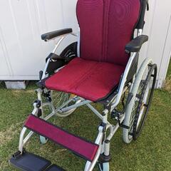 折りたたみ車椅子　赤