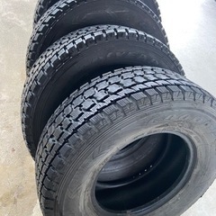 中古タイヤ265/70R16  4本セット