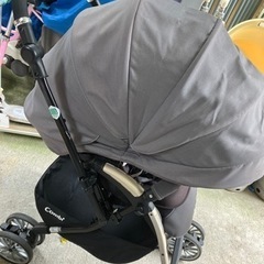 決まりました)combiベビーカー