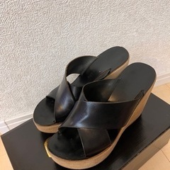 厚底サンダルの画像
