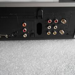 引取限定　SHARP DV-NC550 VTR一体型DVDビデオプレーヤーの画像