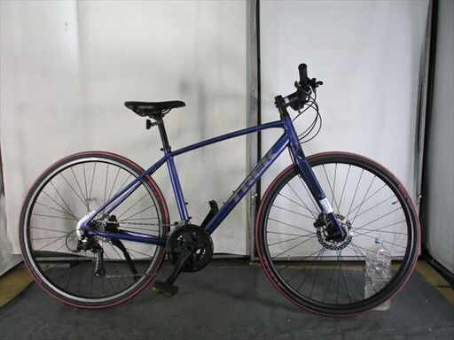 C870　★30000円★整備済み スポーツ中古自転車 【クロスバイク 　トレック　ＦＸ3　紫　44cm】