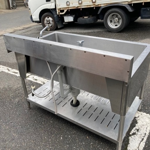 中古品】業務用シンク 蛇口二つ 幅120cm 高さ95cm