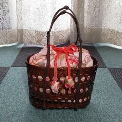 ゆかた用のかごバッグ、髪飾りのセット　　の画像