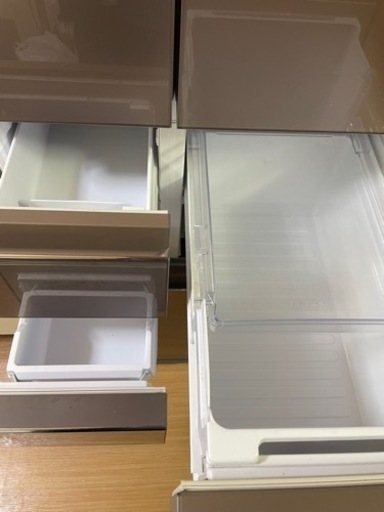 【受け渡し者決定】SHARP シャープ プラズマクラスター 474L 2015年式