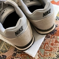 値下げしました◎NIKE　スニーカー　グレー　の画像