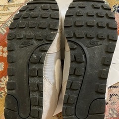 値下げしました◎NIKE　スニーカー　グレー　の画像