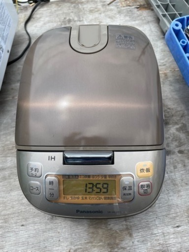 値下げ⭐︎Panasonic 5.5合炊き　炊飯器　SR-HC101
