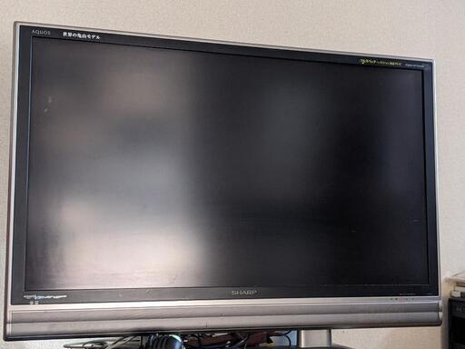 SHARPAQUOS　46v型　内蔵スピーカー
