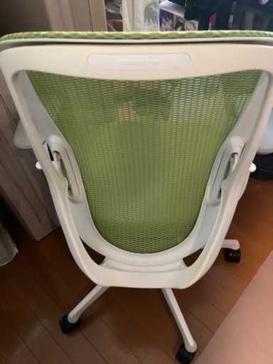 オカムラ　シルフィー　ローバック