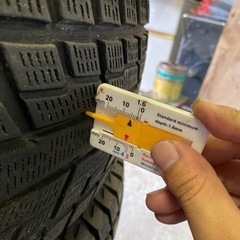 値段交渉あり。ジオランダー スタッドレスタイヤ 215/70/16の画像