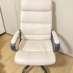 【取引中】ニトリワークチェア　ホワイト