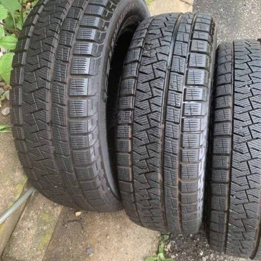 Pirelli スタッドレス4本195/65r15