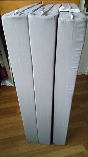 未使用:10cm厚さのニトリマットレス