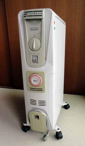中古品！デロンギオイルヒーター　1200W