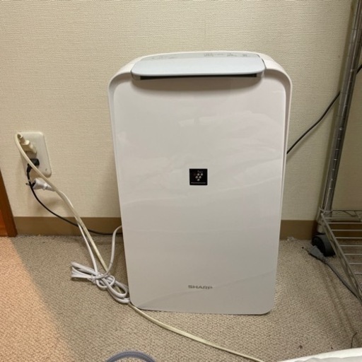 【購入者決まりました】シャープ除湿機　CV-P71