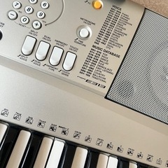 YAMAHA キーボード　61鍵盤　PSR E313 (電源ボタンやや不具合あり)の画像