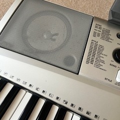 YAMAHA キーボード　61鍵盤　PSR E313 (電源ボタンやや不具合あり)の画像