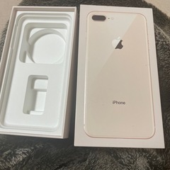 iPhone 8plus 箱　本体　auの画像