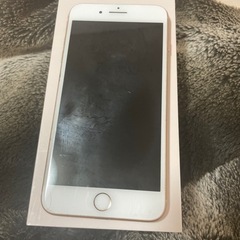 iPhone 8plus 箱　本体　auの画像