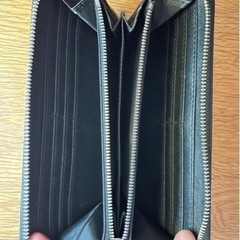 カーボンレザー長財布の画像