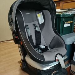中古　コンビ　チャイルドシート