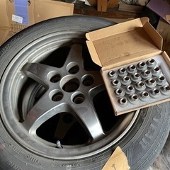 トヨタSAI夏タイヤ　純正ホイール　ナット付き　４本セット