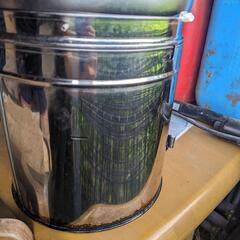 キャンプ用品（スモーカー）の画像