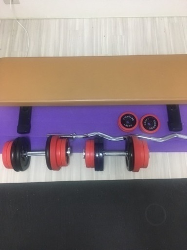 ダンベル、フラットベンチ、ezバーのセット