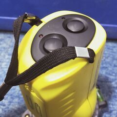 セール中につき、通常特価4,928円より20%引きの3,942円!【32】レーザー墨出し器 LD-SL02 三脚付き 縦 横 水平器 DIY 測定 の画像