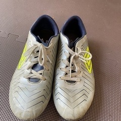 umbro サッカースパイク 24cm の画像