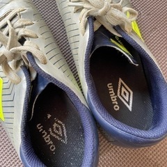 umbro サッカースパイク 24cm の画像