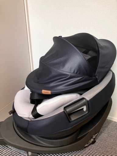 コンビ　チャイルドシート　ザエス　combi the S isofix