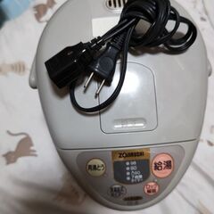 ZOJIRUSHI ポット 無料《受け渡し予定決定》の画像