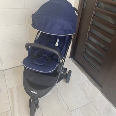 【美品】Aprica(アップリカ) A形折りたたみ可能3輪 イー...
