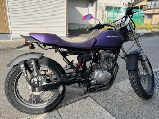 FTR223 キャブ車