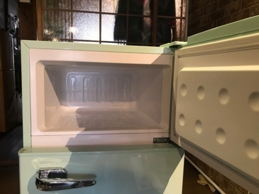 レトロキュートな冷蔵庫