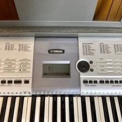 電子ピアノの画像